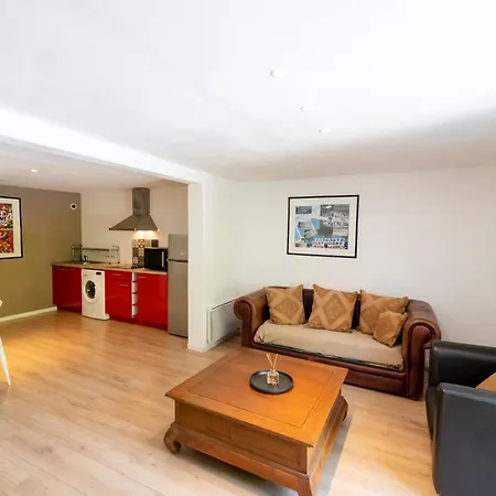 Dans Maison Appartement Urcuit